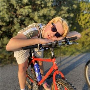 Meet your Posher, Aaron